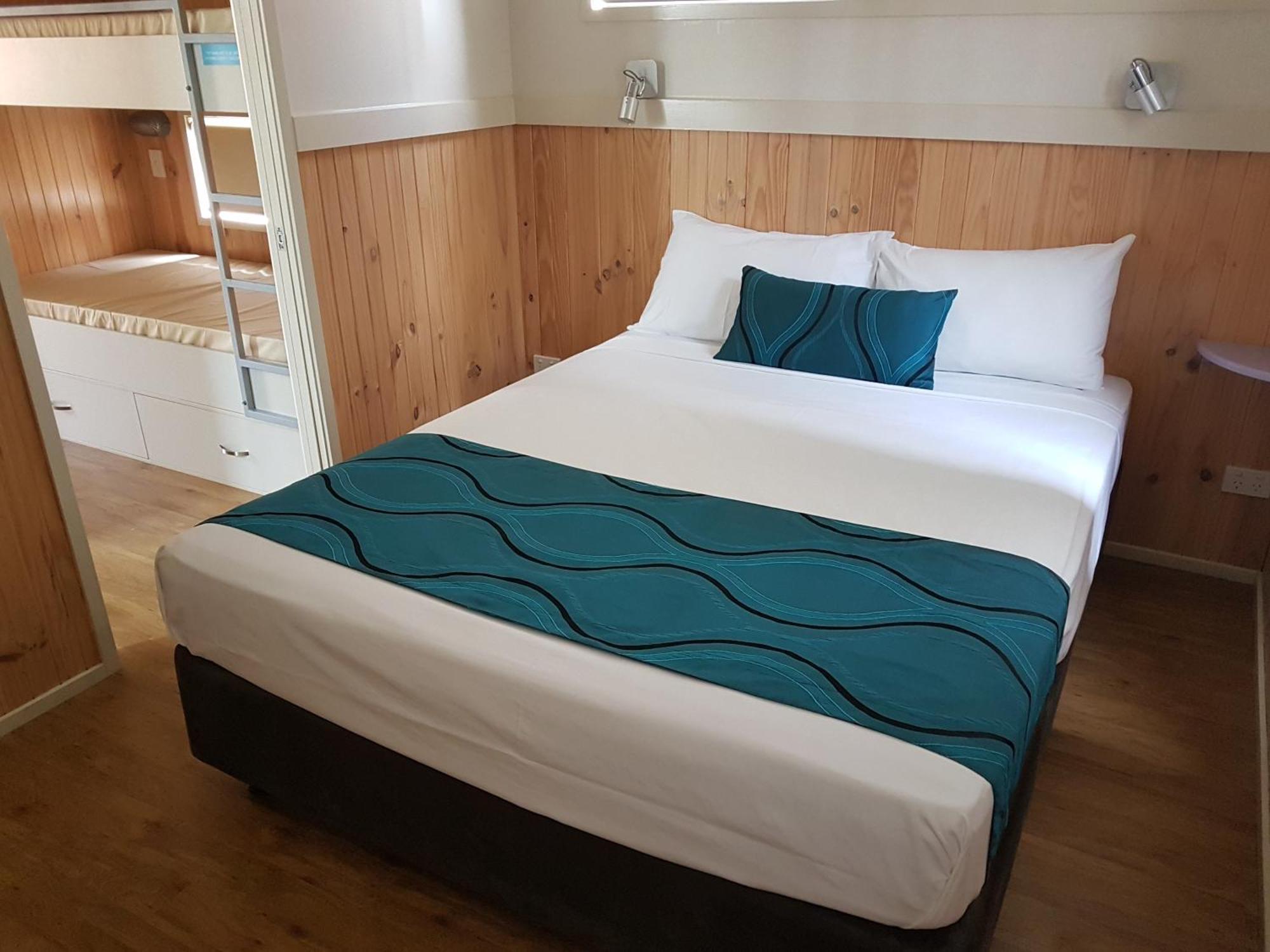 Horseshoe Bay Resort Боуэн Номер фото